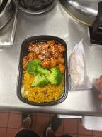 Best C13. Sesame Chicken (Combo Platter)芝麻鸡 in Southport, NC